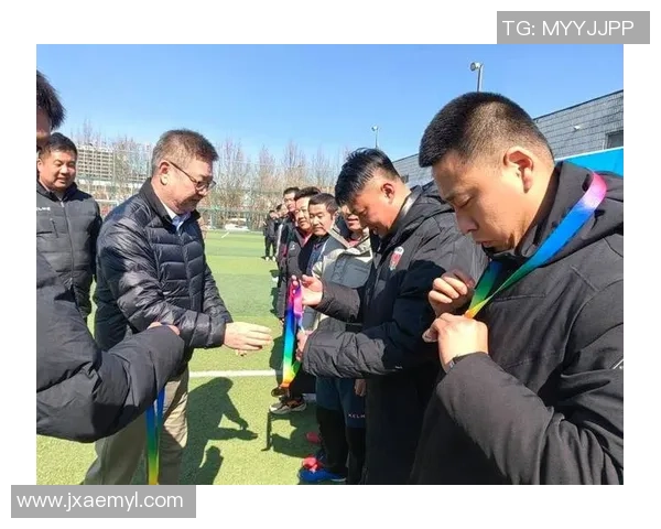 西安足球队在联合会杯中的默契配合与战术分析 西安足球队在联合会杯中的默契配合与战术分析